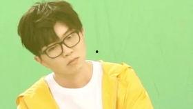 明星卧底插曲,揭秘明星卧底插曲背后的惊心动魄